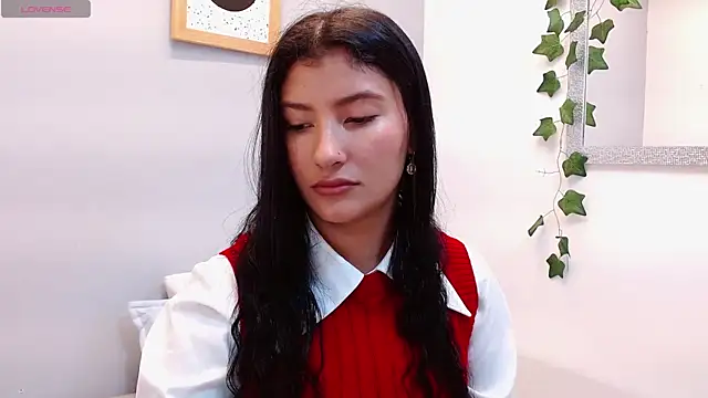 Snapshot of louis_k chatting on 06-18-26, 11:37 louis k online show from 06-18-26, 11:37