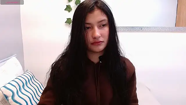 Snapshot of louis_k chatting on 04-23-26, 11:27 louis k online show from 04-23-26, 11:27