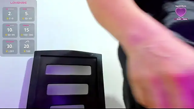 woman rosse online show from 10-01-25, 03:00