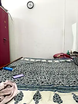 jully-jully online show from 09-30-25, 03:45