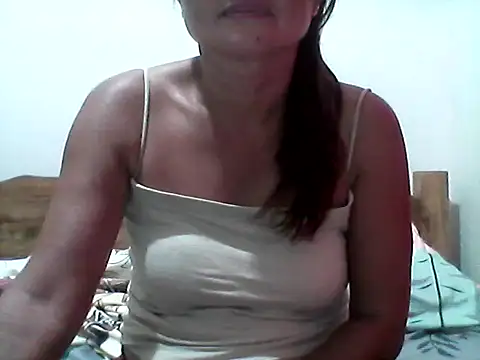 nathalie0045 online show from 01-05-26, 09:18