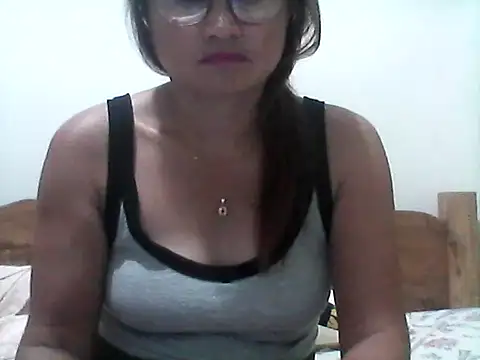 nathalie0045 online show from 03-27-26, 09:54