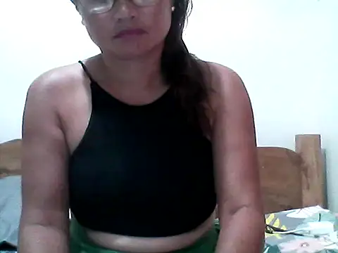 nathalie0045 online show from 12-03-25, 10:09