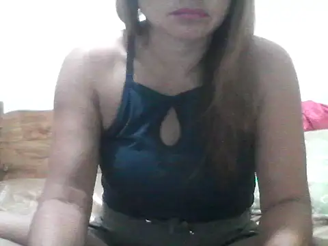 nathalie0045 online show from 06-18-26, 09:42