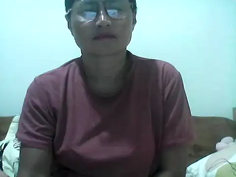 nathalie0045 online show from 07-09-26, 09:21