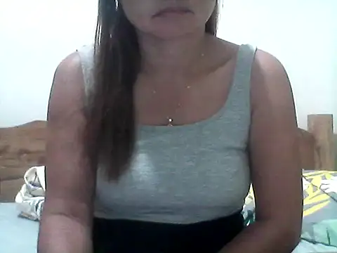 nathalie0045 online show from 03-06-26, 08:15