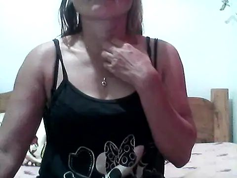 nathalie0045 online show from 10-03-25, 09:27