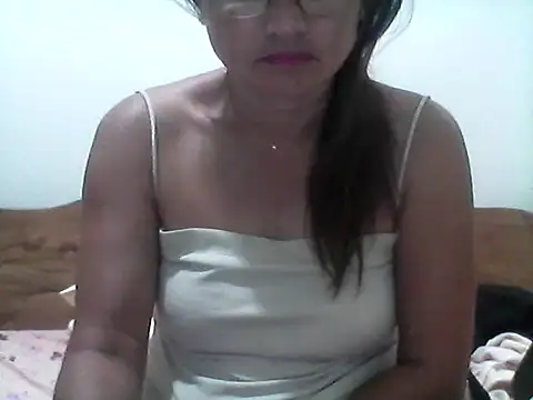 nathalie0045 online show from 04-03-26, 09:43