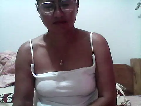 nathalie0045 online show from 09-30-25, 11:05