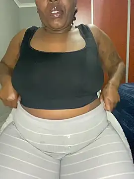 Snapshot of fatpussydallx chatting on 07-17-26, 05:21 fatpussydallx online show from 07-17-26, 05:21