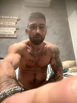 GmGit online show from 10-28-25, 03:18