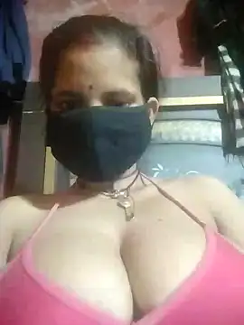 Snapshot of Jyoti_chauhan chatting on 09-27-25, 04:35 Jyoti chauhan online show from 09-27-25, 04:35