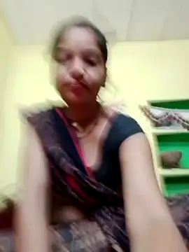 Snapshot of Seema_guptaji chatting on 06-04-26, 09:30 Seema guptaji online show from 06-04-26, 09:30