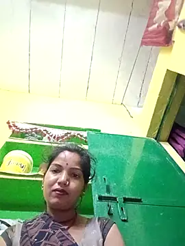 Snapshot of Seema_guptaji chatting on 04-18-26, 09:37 Seema guptaji online show from 04-18-26, 09:37