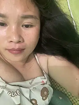 Snapshot of Blue-nice chatting on 09-15-25, 04:35 Blue-nice online show from 09-15-25, 04:35