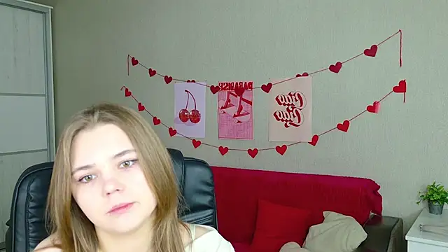 LeksaLove online show from 04-19-26, 05:14