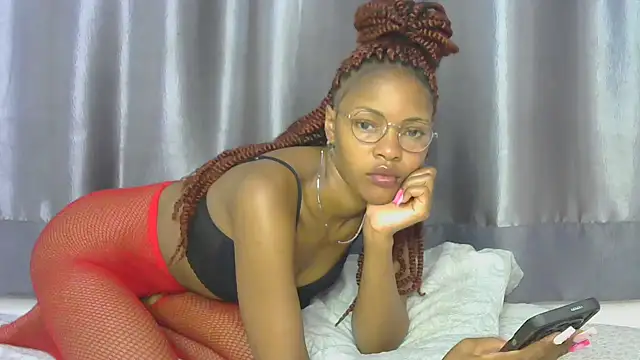 Snapshot of PussyDrip_ chatting on 10-18-25, 08:38 PussyDrip online show from 10-18-25, 08:38