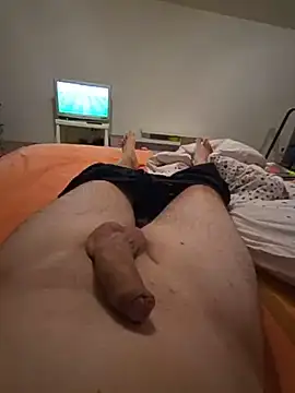 michaelm1983 online show from 07-04-26, 06:45