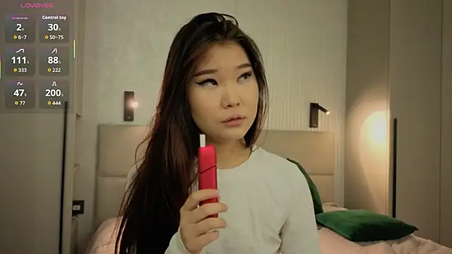 Snapshot of iamyuki chatting on 09-23-25, 06:37 iamyuki online show from 09-23-25, 06:37