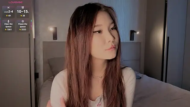 Snapshot of iamyuki chatting on 09-26-25, 10:22 iamyuki online show from 09-26-25, 10:22