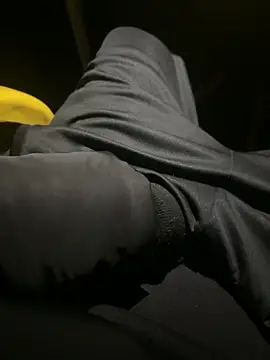 Snapshot of deeidnic chatting on 10-08-25, 12:34 deeidnic online show from 10-08-25, 12:34