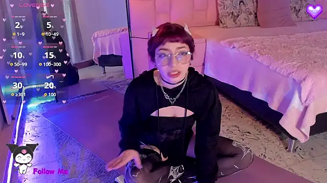 Snapshot of Lexyy_Bluee chatting on 02-19-26, 08:44 Lexyy Bluee online show from 02-19-26, 08:44