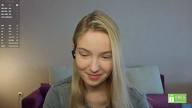 HongTomczak online show from 07-08-26, 06:25
