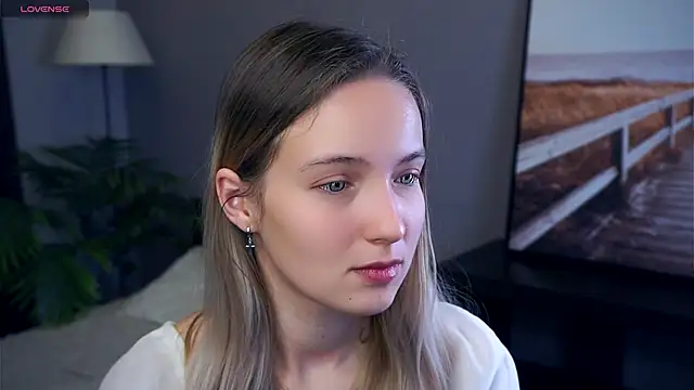 HongTomczak online show from 09-18-25, 07:22