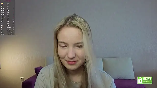 HongTomczak online show from 06-17-26, 06:24