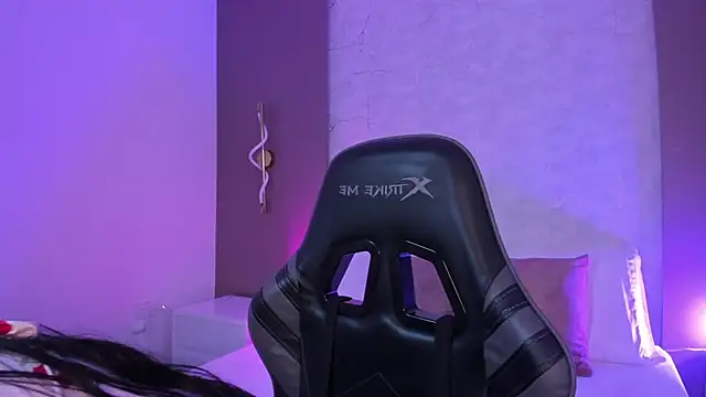 emily tolson online show from 03-28-26, 12:39