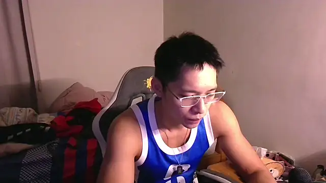 iron0401 online show from 03-07-26, 06:57