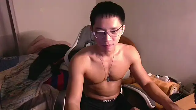 iron0401 online show from 03-11-26, 04:23