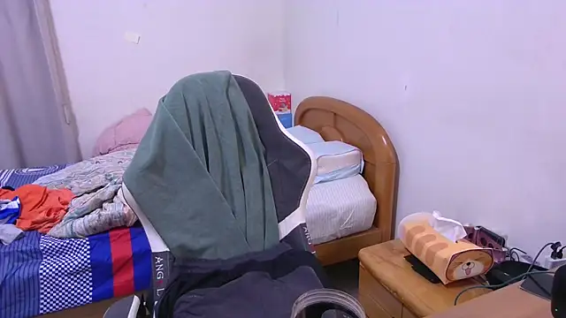 iron0401 online show from 02-27-26, 04:07