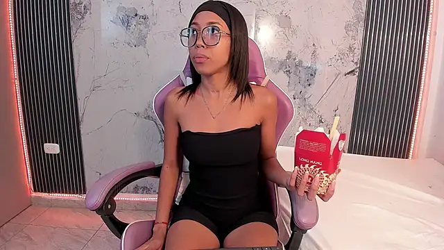 Mia Duarte1 online show from 07-10-26, 07:25