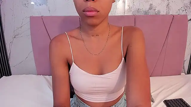 Mia Duarte1 online show from 07-13-26, 07:24