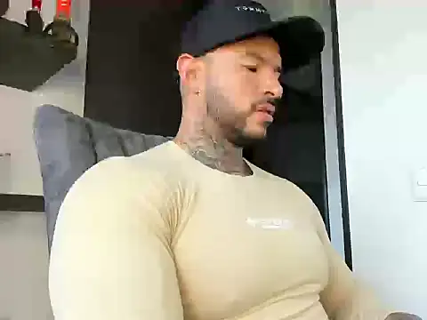 Michael Fame online show from 03-11-26, 01:05