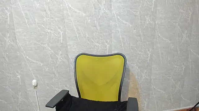 Sophi Thaylorr online show from 11-10-25, 02:11