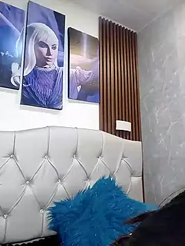 Sophi Thaylorr online show from 10-08-25, 01:34