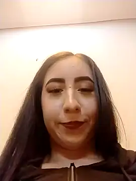 Sophi Thaylorr online show from 10-22-25, 01:32