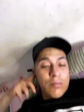 Snapshot of Jrivera22 chatting on 01-06-26, 06:50 Jrivera22 online show from 01-06-26, 06:50