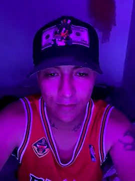 Snapshot of Jrivera22 chatting on 11-28-25, 05:40 Jrivera22 online show from 11-28-25, 05:40