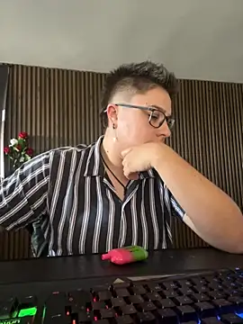 IanGilbert online show from 12-01-25, 05:36