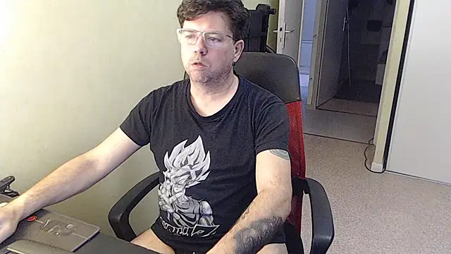 Snapshot of blueandwhite1 chatting on 02-14-26, 09:31 blueandwhite1 online show from 02-14-26, 09:31