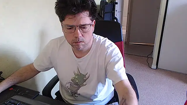 blueandwhite1 online show from 04-04-26, 08:43