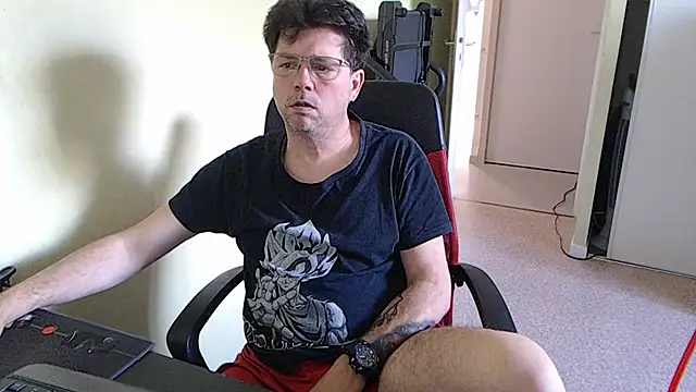 blueandwhite1 online show from 04-09-26, 02:23