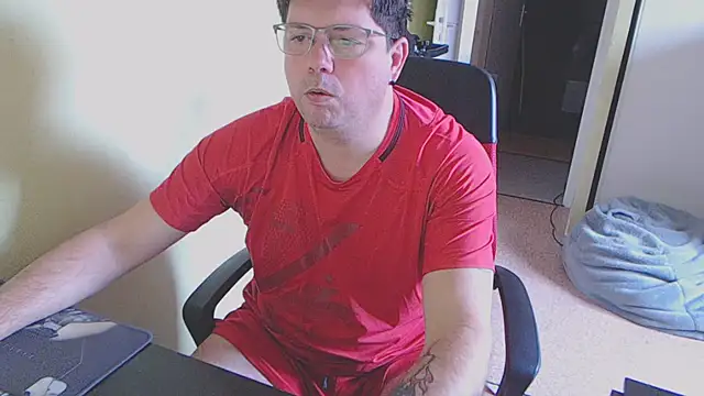 Snapshot of blueandwhite1 chatting on 02-22-25, 09:01 blueandwhite1 online show from 02-22-25, 09:01