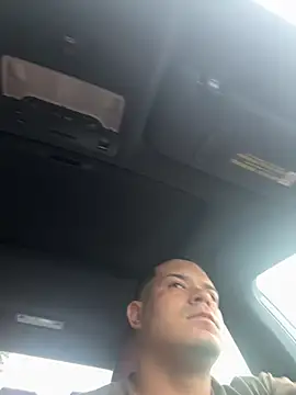 YadielPublic online show from 10-17-25, 07:59