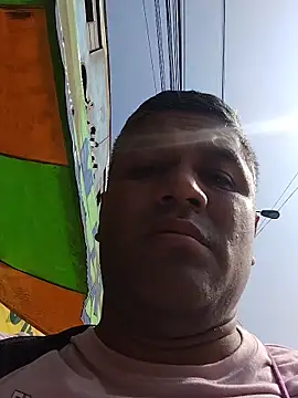 danigarci2307 online show from 12-20-25, 02:09