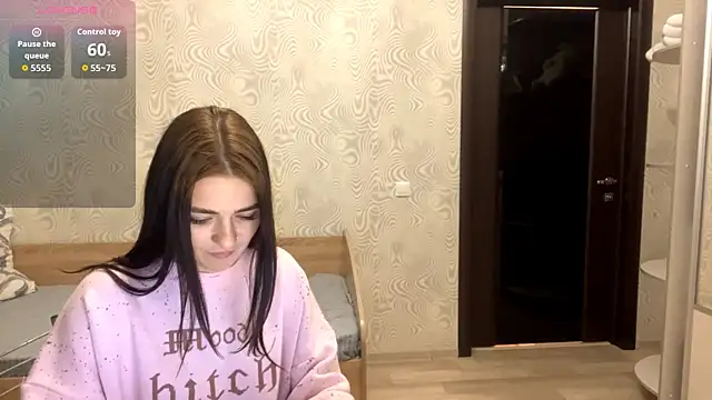 TianaWidell online show from 01-08-26, 02:23