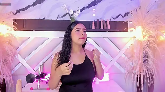 Zoe-Johnson  online show from 04-14-26, 09:42